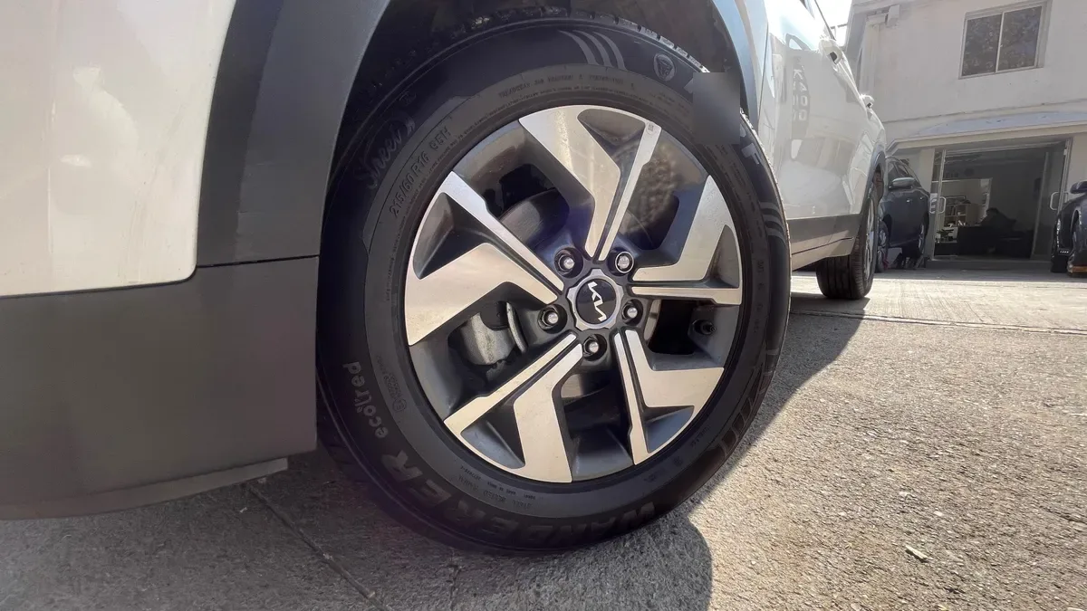 KIA MOTORS SONET 1.5 Ex At año 2024