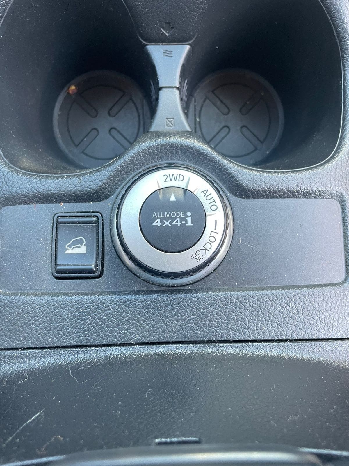 NISSAN X-TRAIL 2.5 Exclusive At 4x4 año 2022
