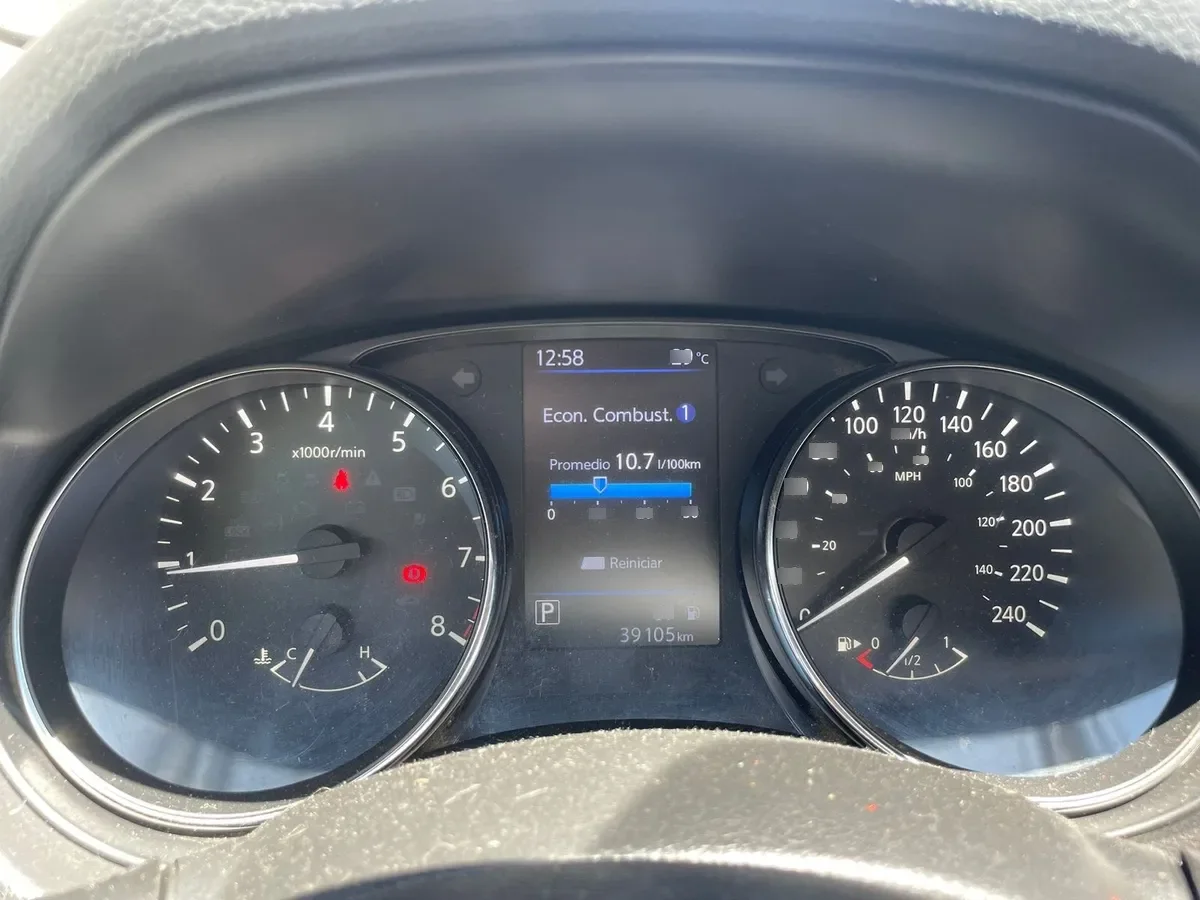 NISSAN X-TRAIL 2.5 Exclusive At 4x4 año 2022