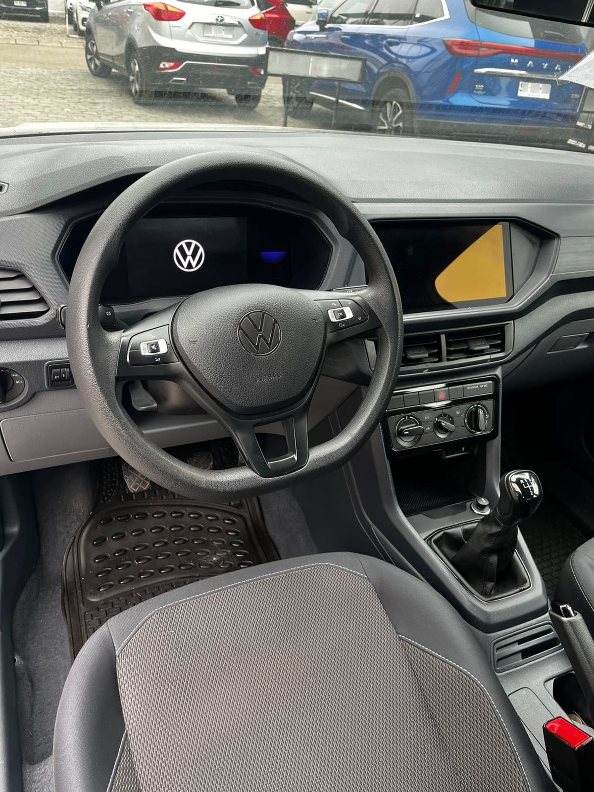 VOLKSWAGEN T-CROSS 1.0 Tsi Trendline Mt año 2022