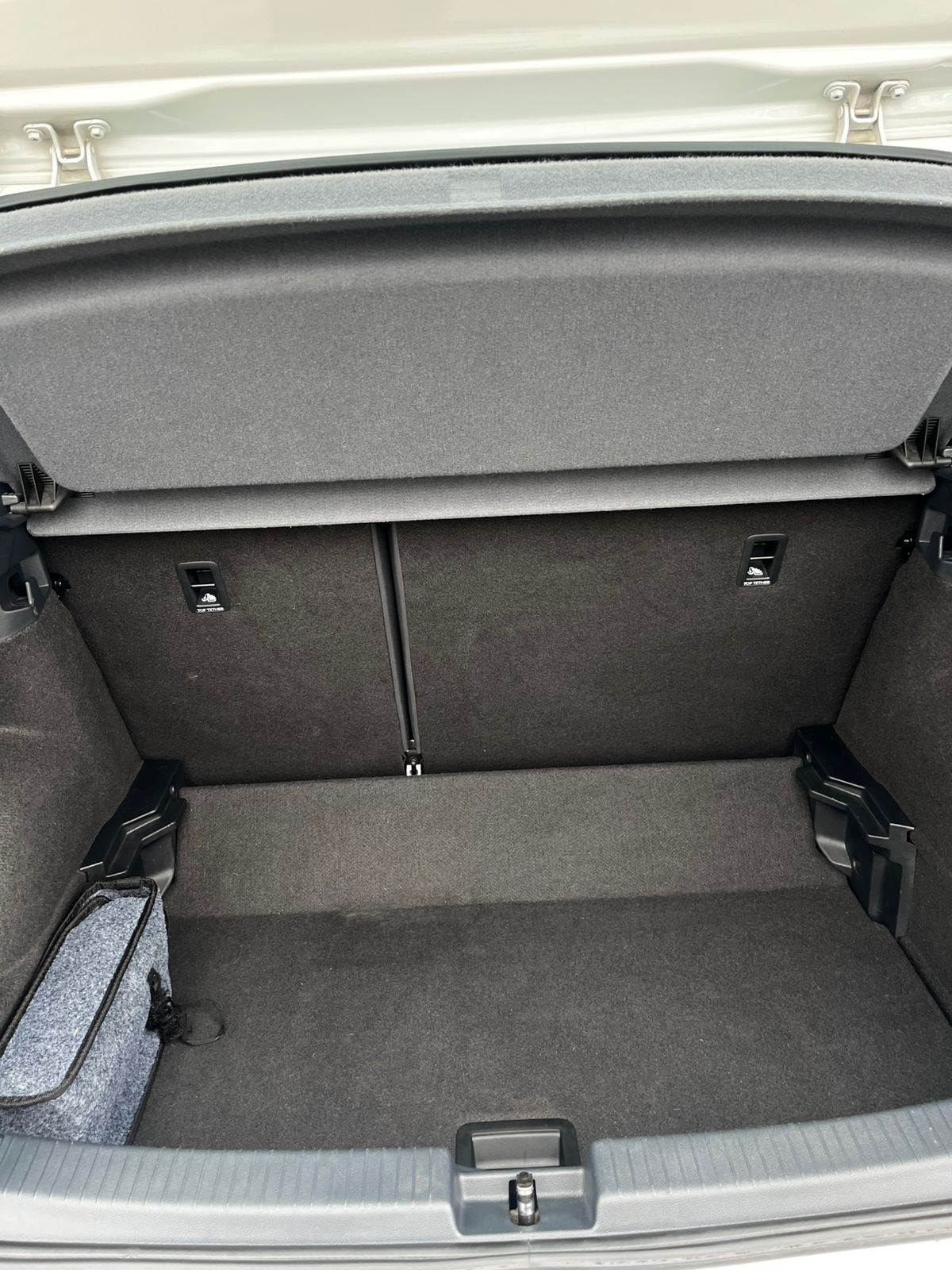 VOLKSWAGEN T-CROSS 1.0 Tsi Trendline Mt año 2022