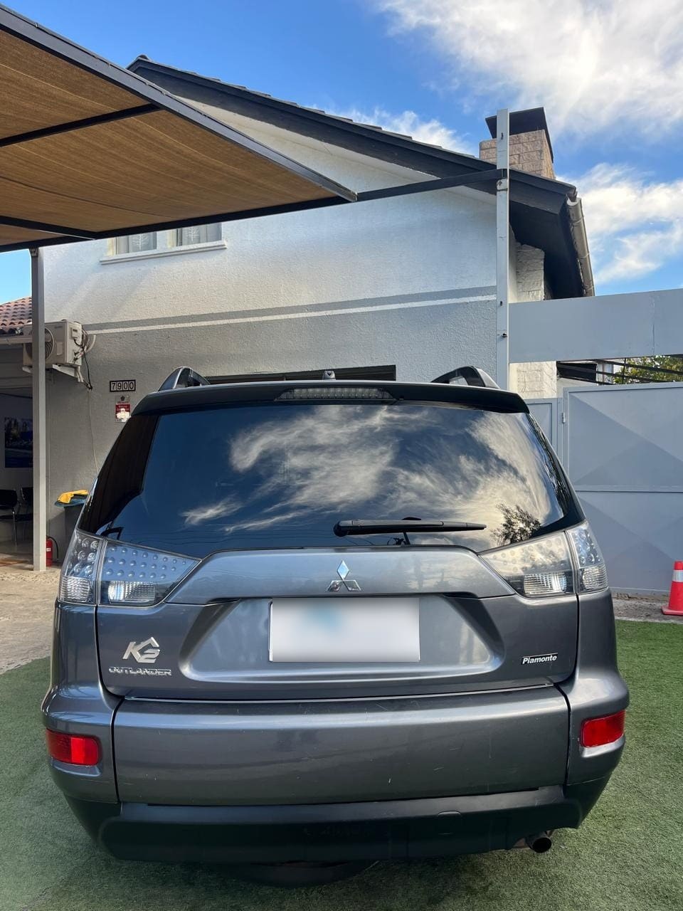MITSUBISHI OUTLANDER 2.4 K2 Gl Mt 4x2 año 2012