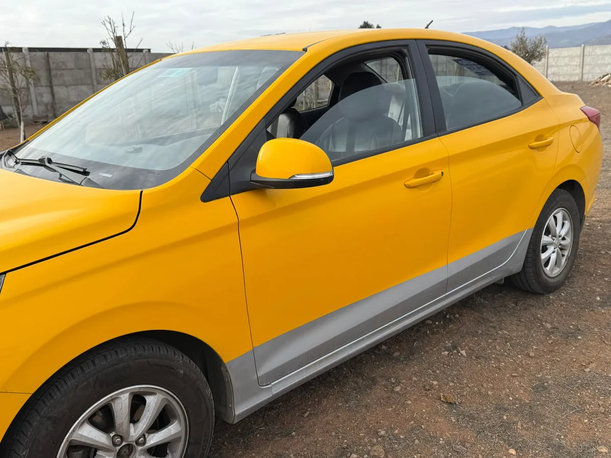 Hyundai Verna 1.4 Sel Mt año 2021
