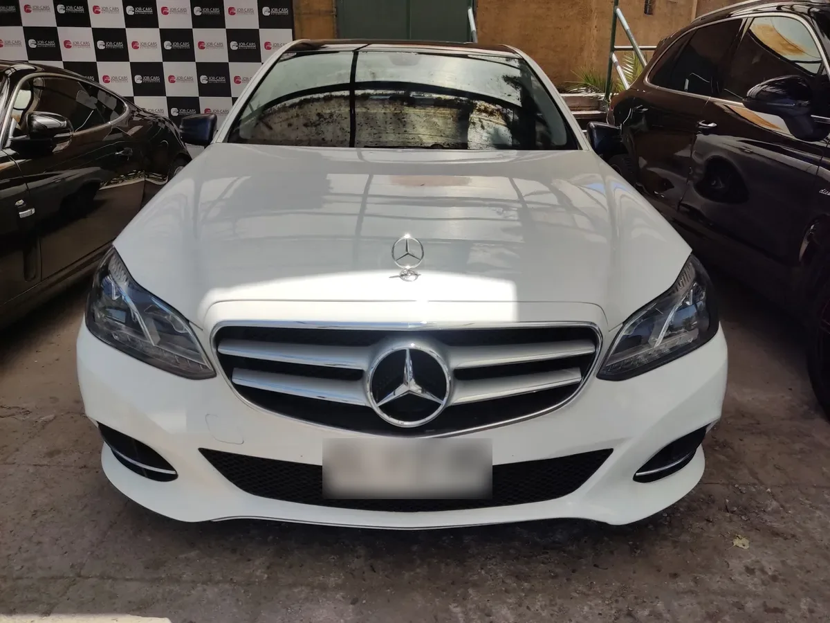 MERCEDES BENZ E200 1.8 At año 2014