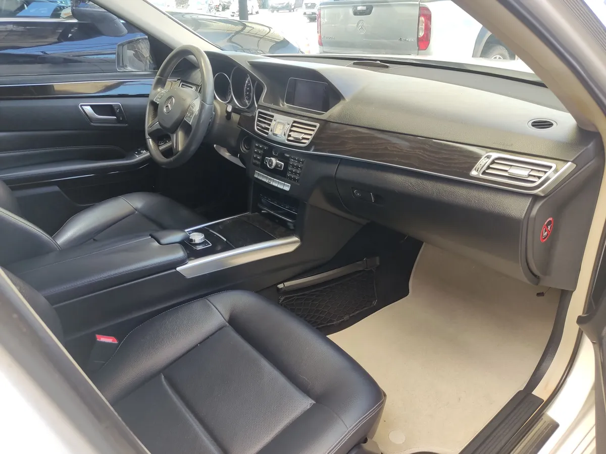 MERCEDES BENZ E200 1.8 At año 2014