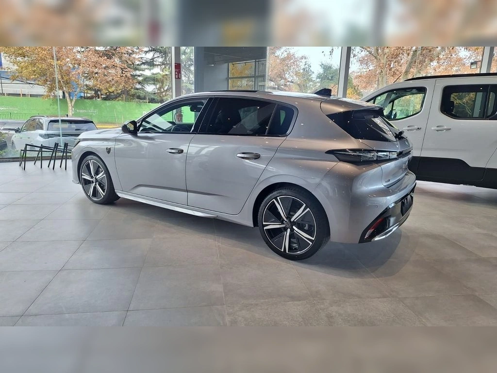 Peugeot 308 1.2 Gt Puretech 130 At año 2025