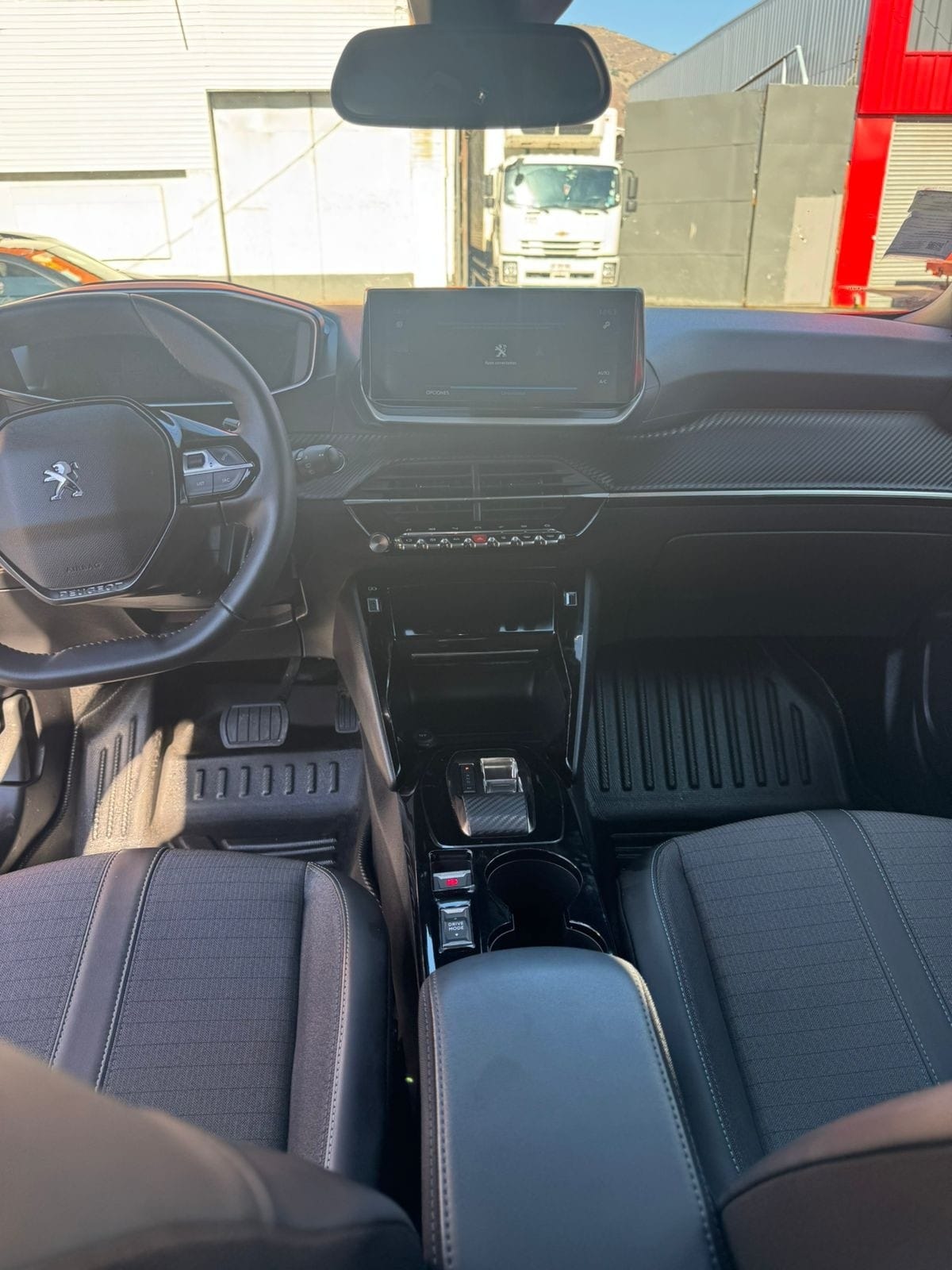 PEUGEOT 2008 1.5 Gt Bluehdi 130 At Diesel año 2024