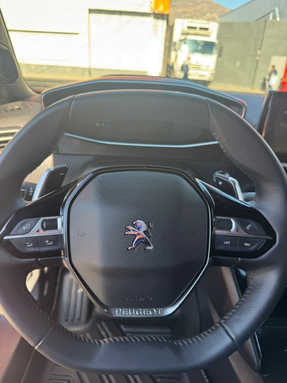 PEUGEOT 2008 1.5 Gt Bluehdi 130 At Diesel año 2024
