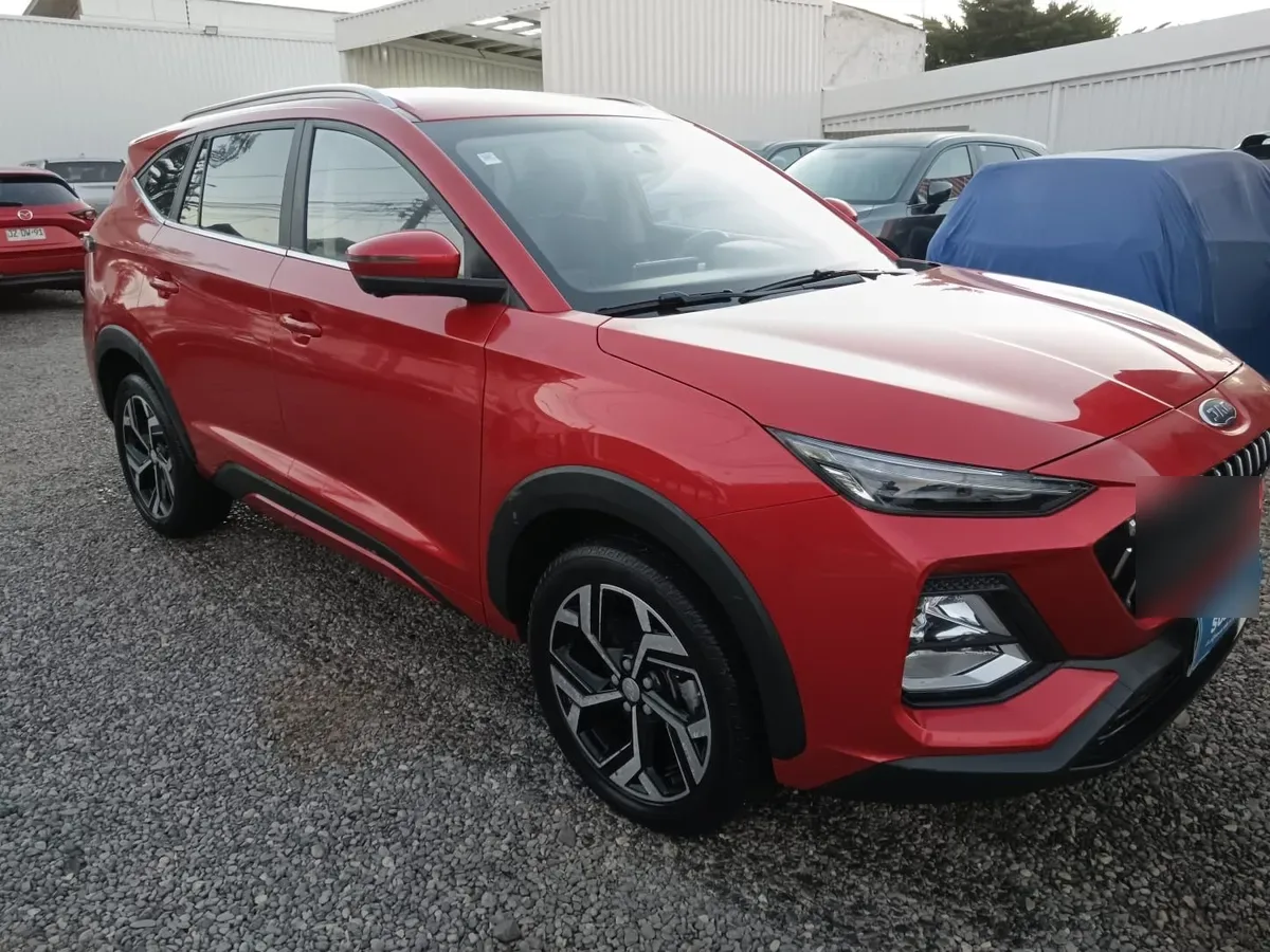JAC JS8 1.5 Luxury Se Dct At año 2022