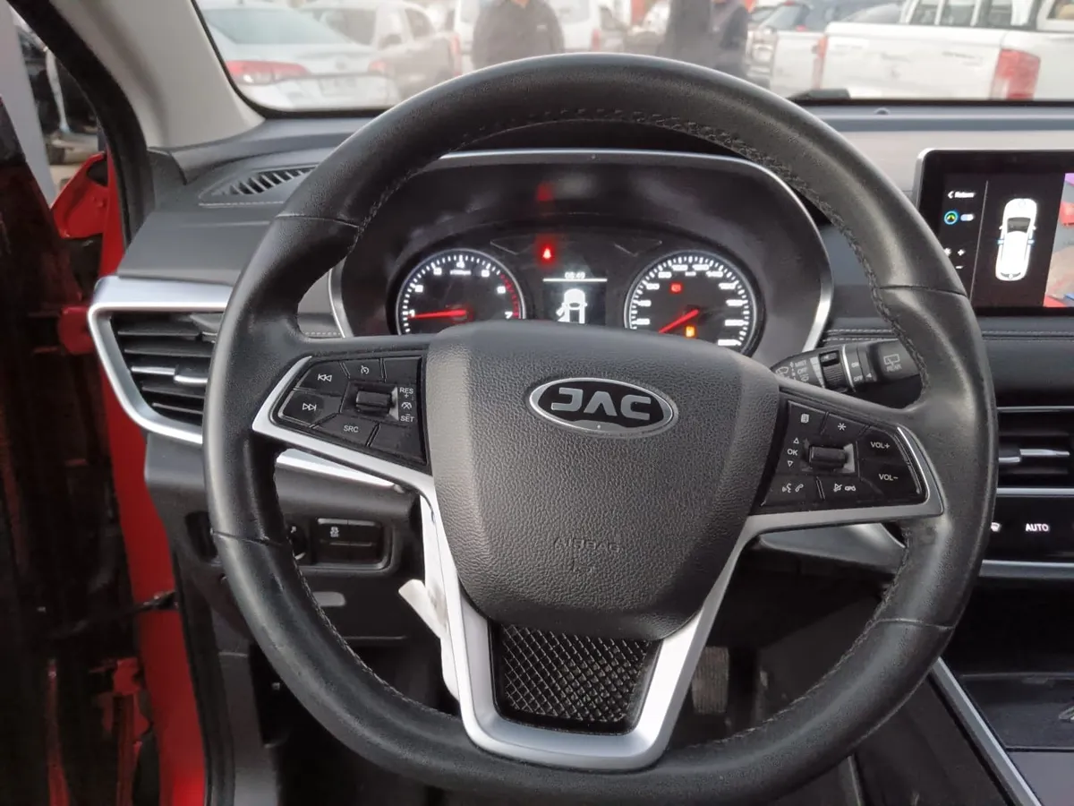JAC JS8 1.5 Luxury Se Dct At año 2022