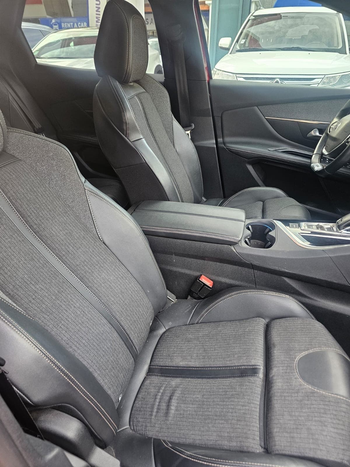PEUGEOT 3008 1.5 Active Bluehdi 130 At Diesel año 2020