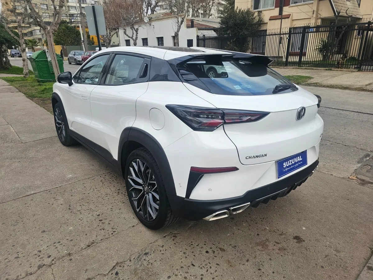 Changan UNI-T 1.5 Elite At año 2023