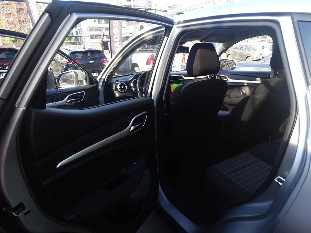 MG ZX 1.5 Dlx Mt año 2022