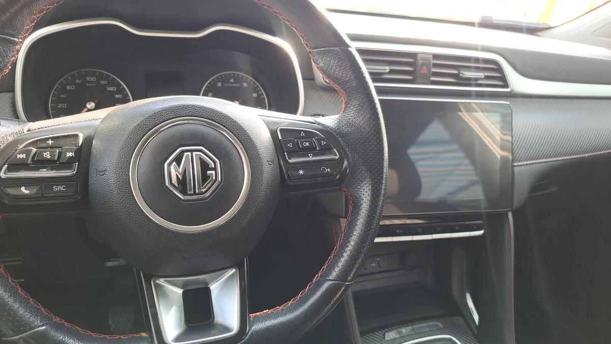 MG ZX 1.5 Dlx Mt año 2022