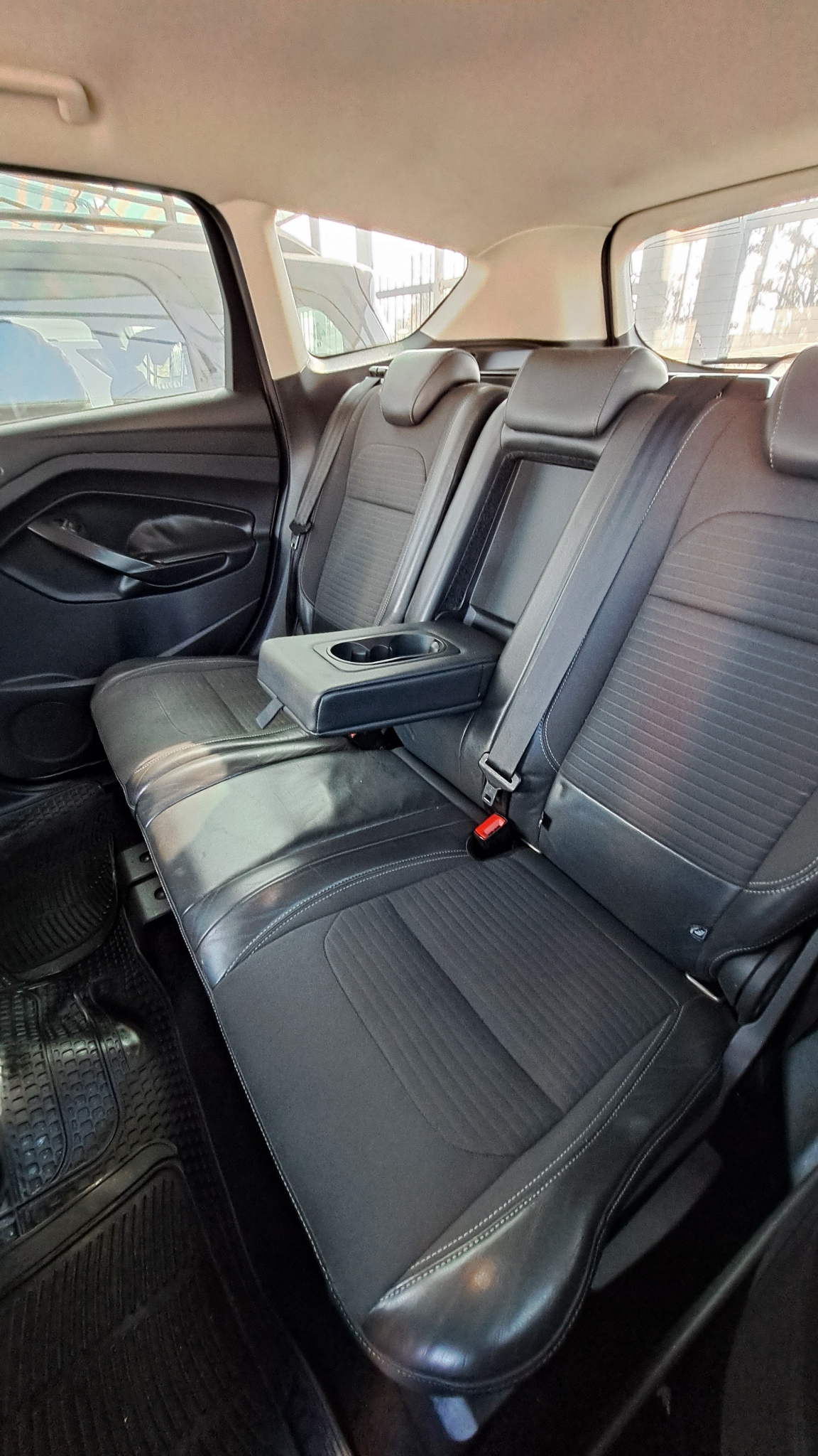 FORD ESCAPE 2.5 S At año 2020