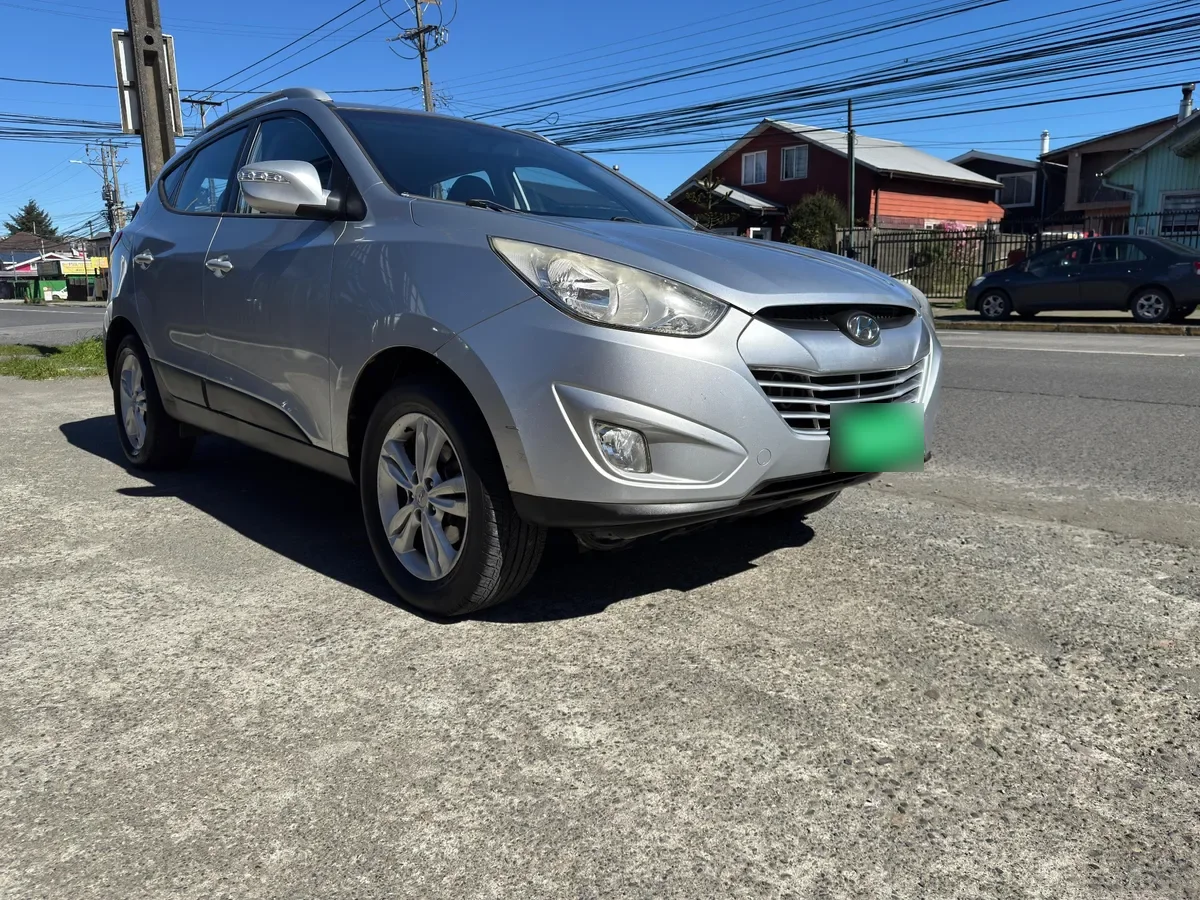 HYUNDAI TUCSON 2.0 Lm Gl 5mt Base Mt año 2012
