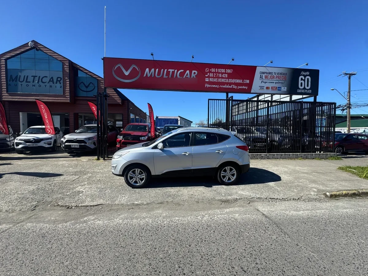 HYUNDAI TUCSON 2.0 Lm Gl 5mt Base Mt año 2012