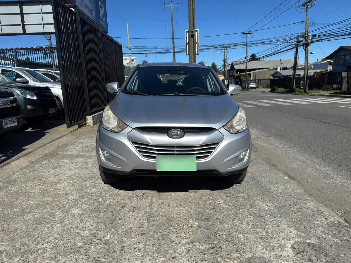 HYUNDAI TUCSON 2.0 Lm Gl 5mt Base Mt año 2012