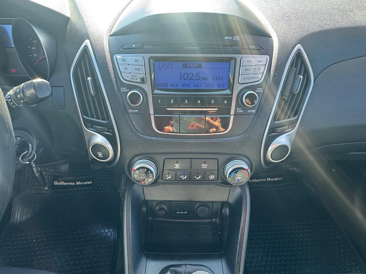 HYUNDAI TUCSON 2.0 Lm Gl 5mt Base Mt año 2012