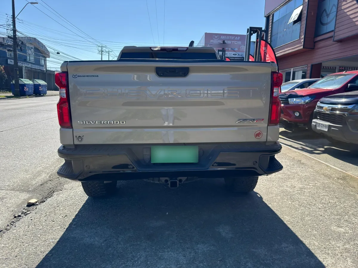CHEVROLET SILVERADO 6.2 Zr2 At 4x4 año 2023