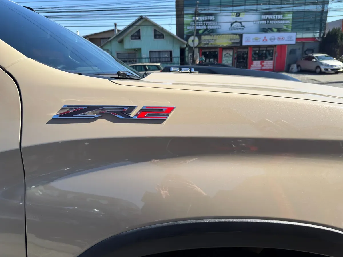 CHEVROLET SILVERADO 6.2 Zr2 At 4x4 año 2023