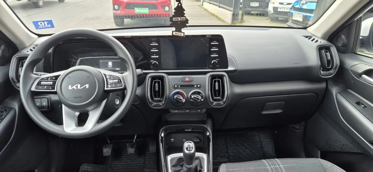 KIA MOTORS SONET 1.5 Ex Full Mt año 2025
