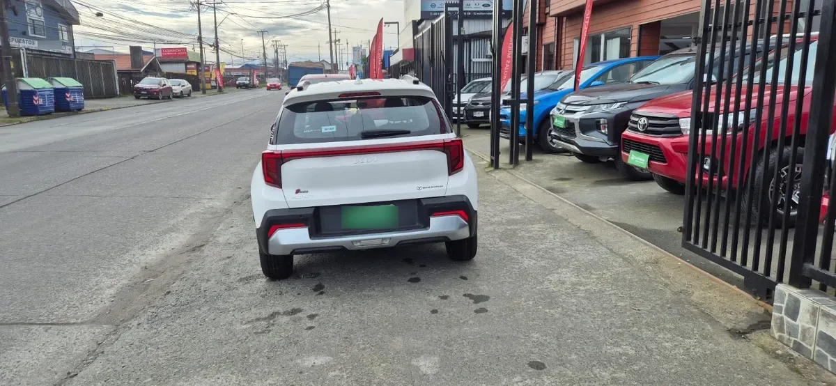 KIA MOTORS SONET 1.5 Ex Full Mt año 2025