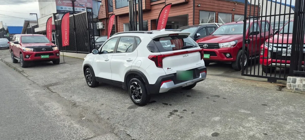 KIA MOTORS SONET 1.5 Ex Full Mt año 2025