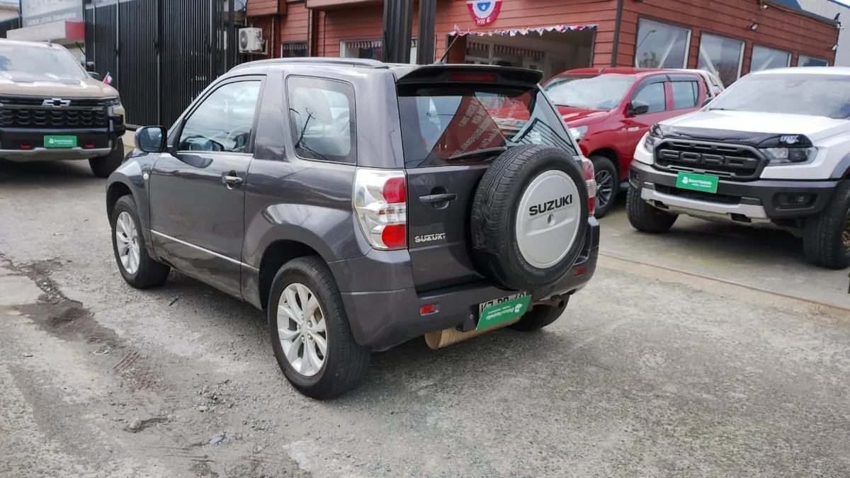 SUZUKI GRAND VITARA 2.4 G Glx Sport Winche 3p Mt 4x4 año 2019