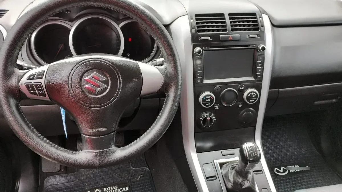 SUZUKI GRAND VITARA 2.4 G Glx Sport Winche 3p Mt 4x4 año 2019