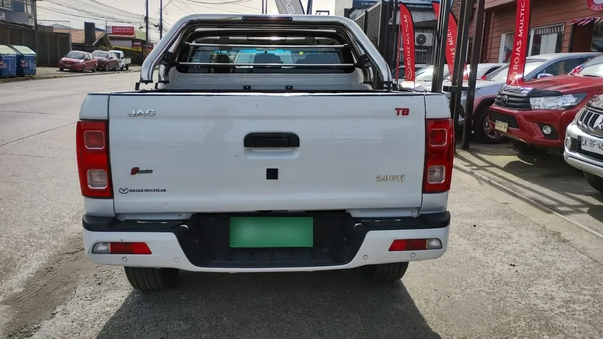 JAC T8 2.0 Comfort Mt 4x2 Diesel año 2023