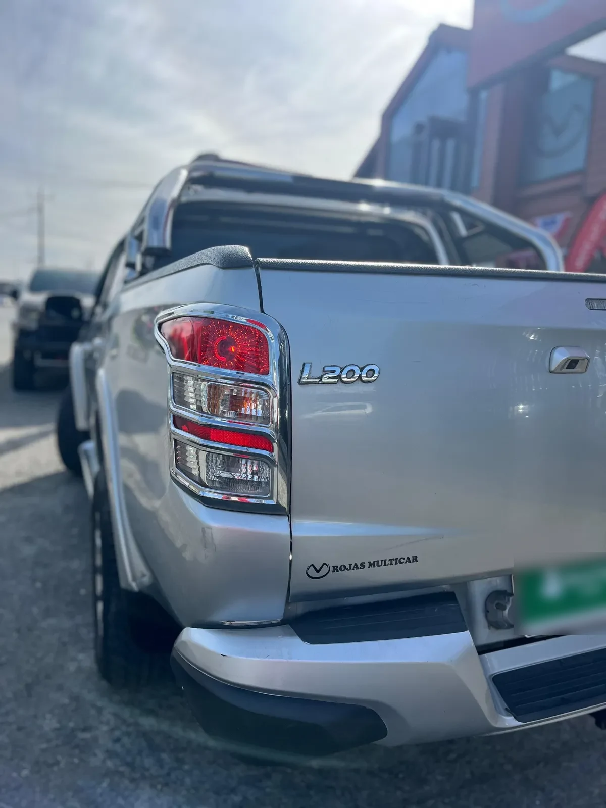 MITSUBISHI L200 2.4 Dakar Crs At 4x2 Diesel año 2019
