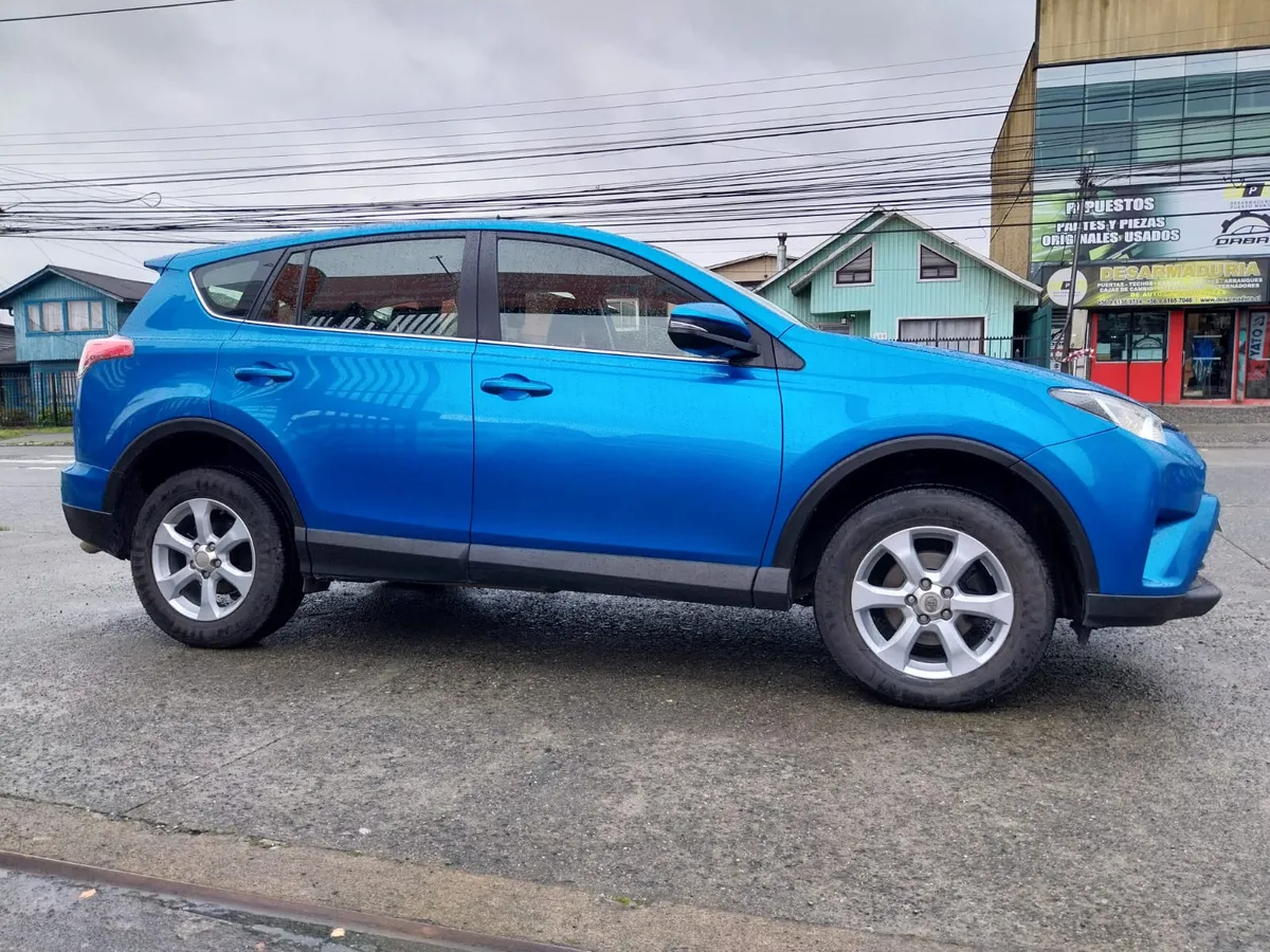 Toyota RAV 4 2,0 año 2018