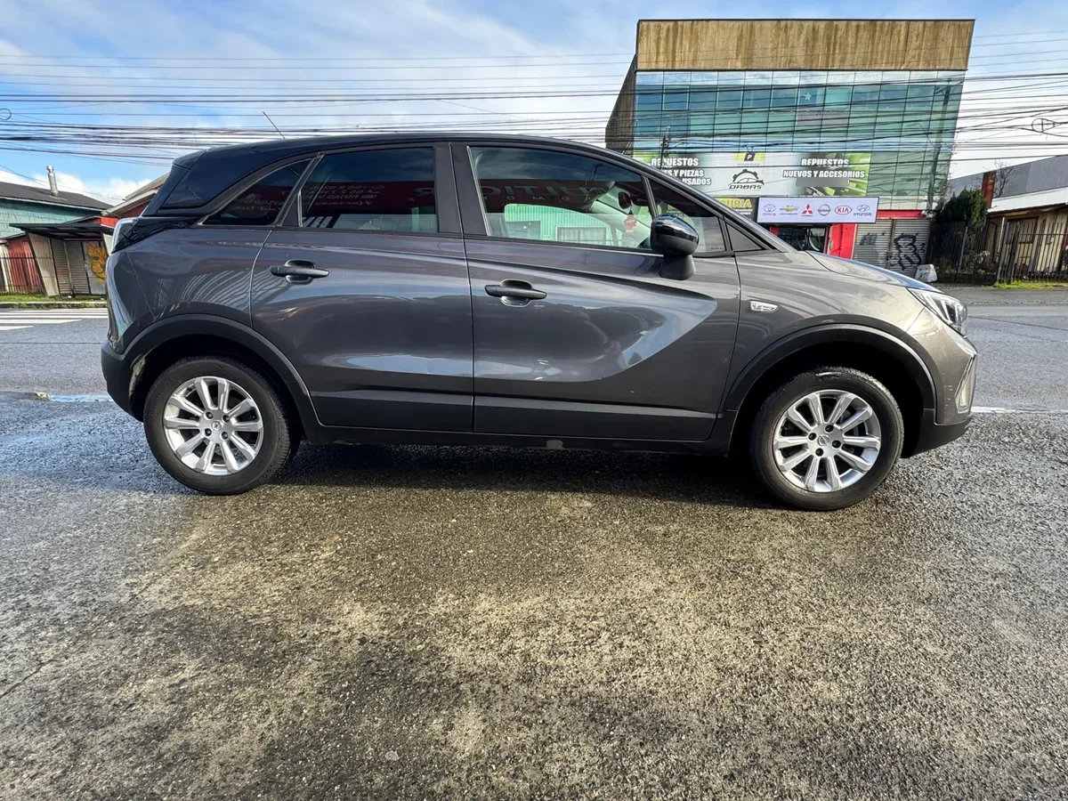Opel CROSSLAND Mt6 1.2t año 2023