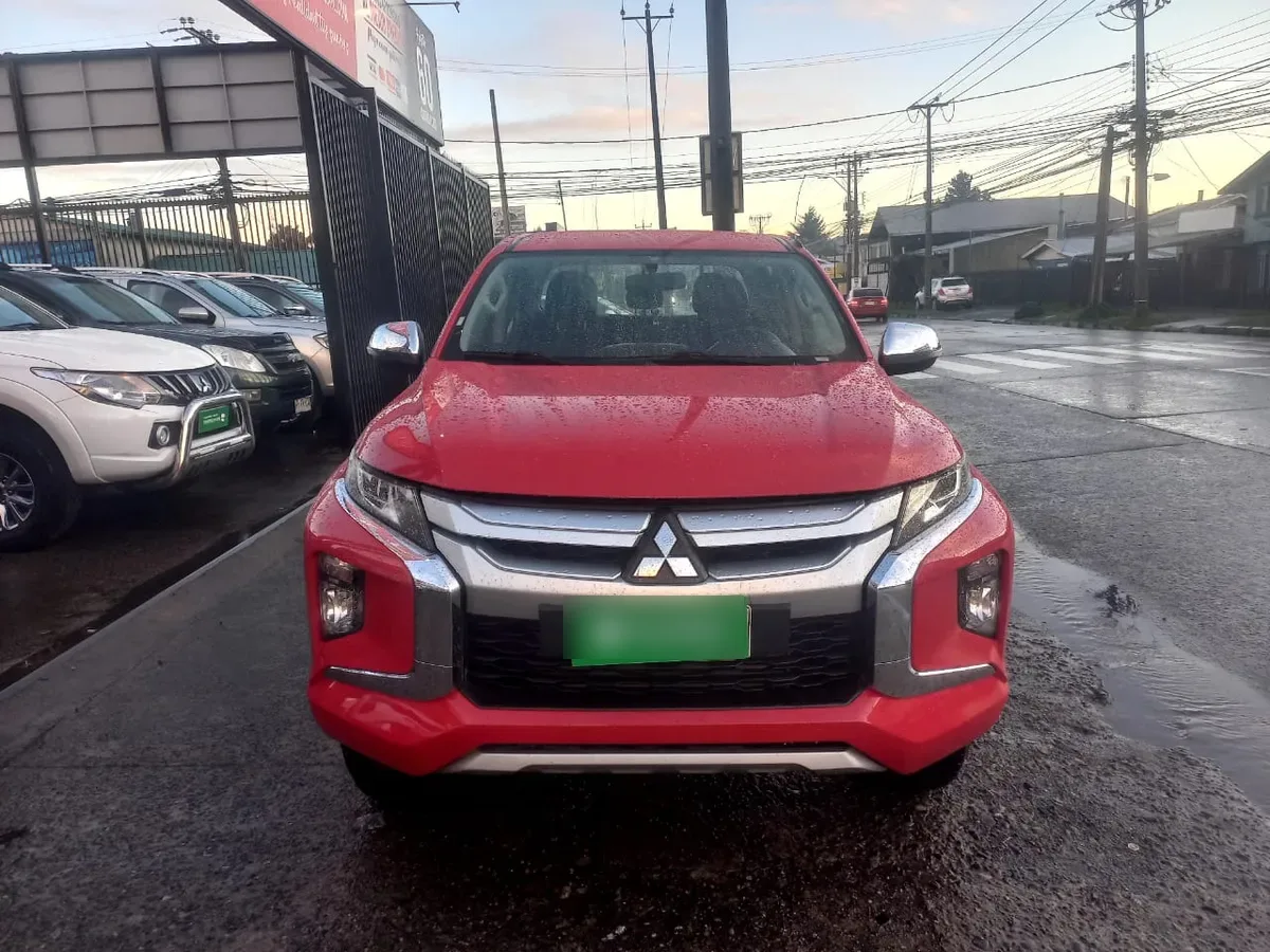 Mitsubishi L200 Katana Crt 4x4 2.4 año 2020