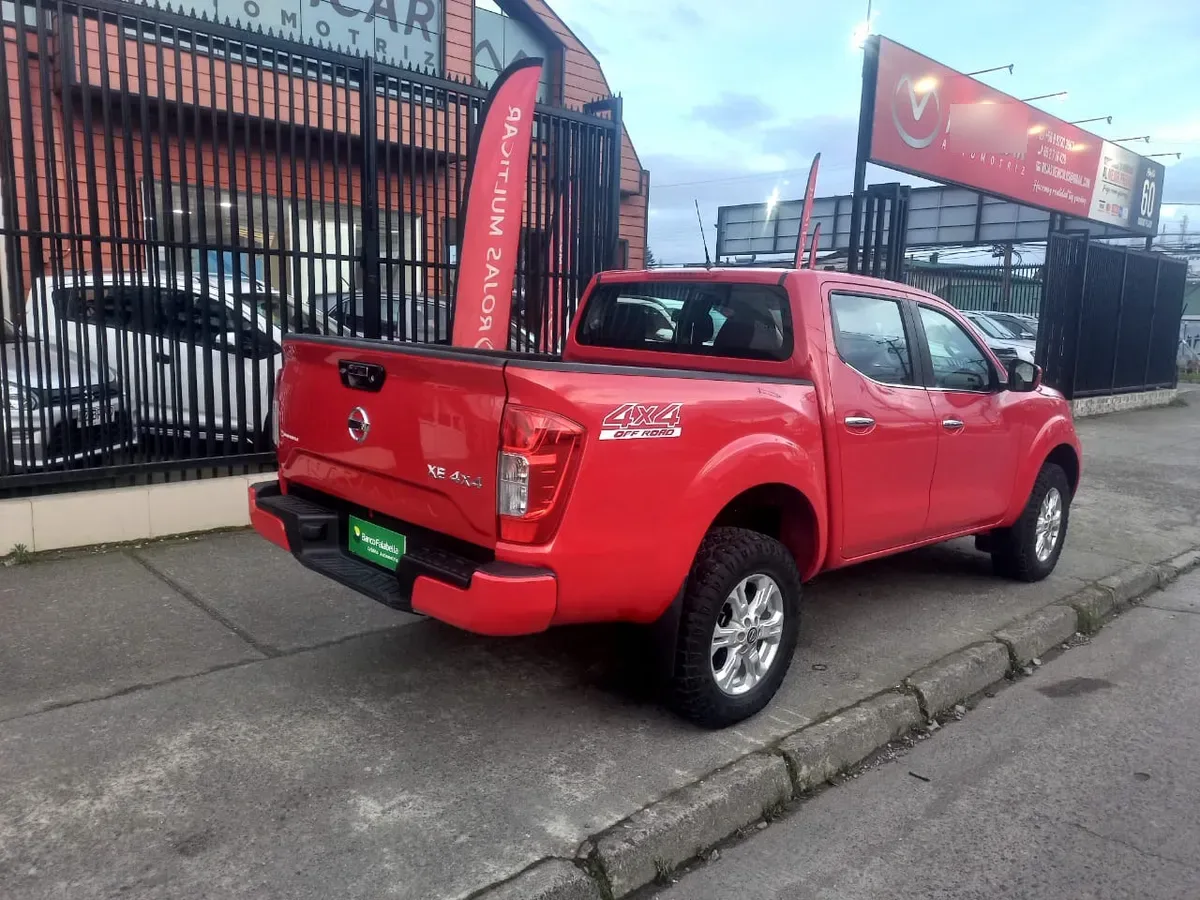 Nissan NAVARA D Cab Mt 4x4 2.3 año 2022
