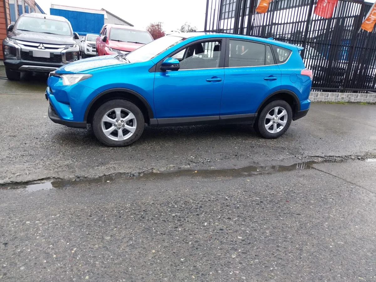 Toyota RAV 4 2,0 año 2018