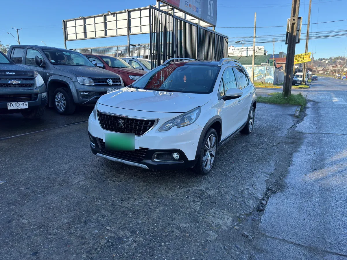 Peugeot 2008 Blue Hdi 130 Eat8 1.5 Aut año 2023