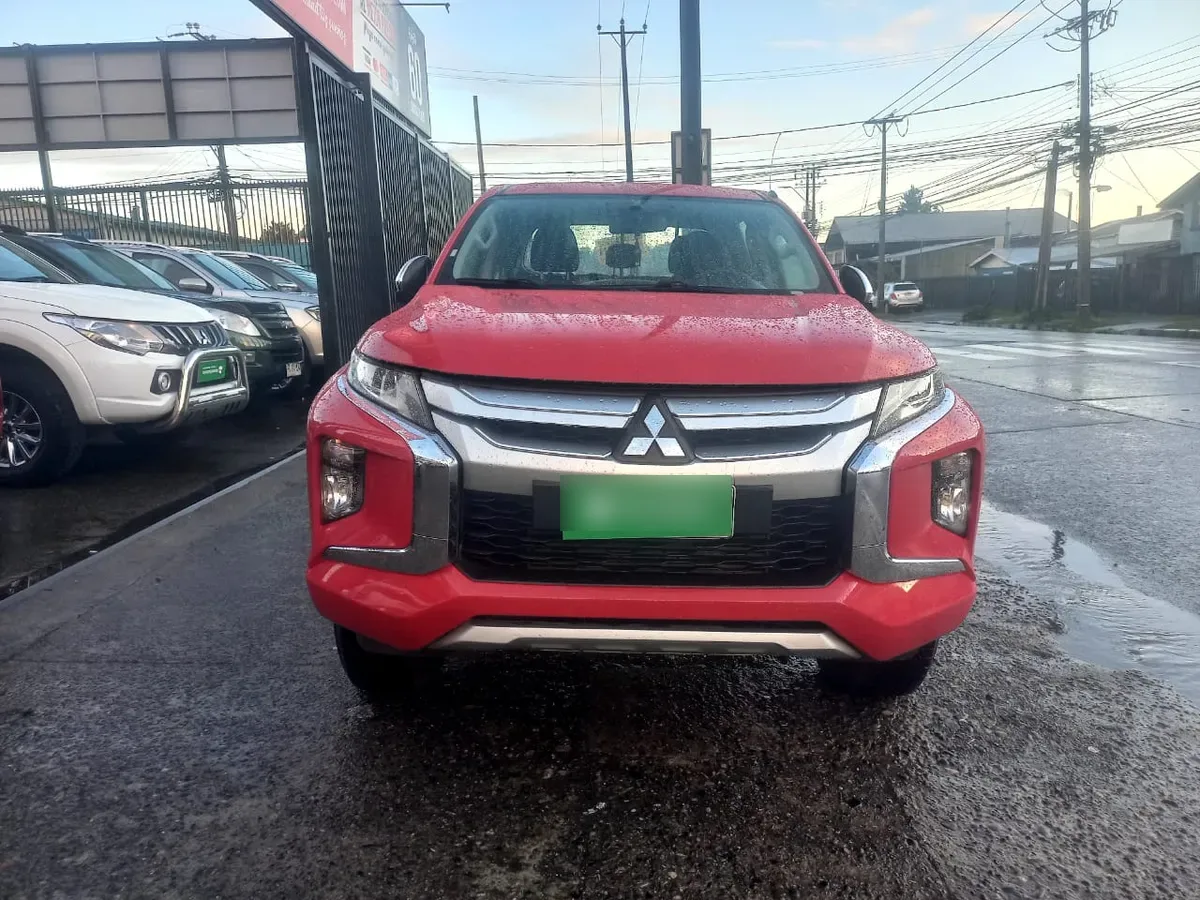 Mitsubishi L200 Katana Crt 4x4 2.4 año 2020