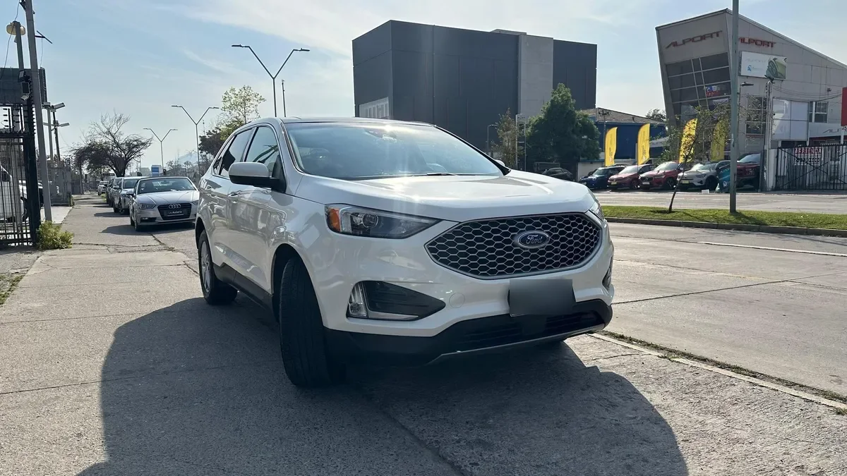 Ford EDGE Awd 2.0cvt año 2024