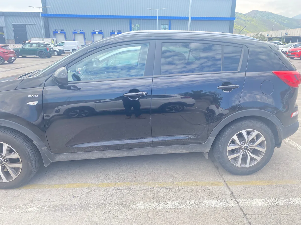 KIA MOTORS SPORTAGE 2.0 Lx Gsl 4x4 At año 2016