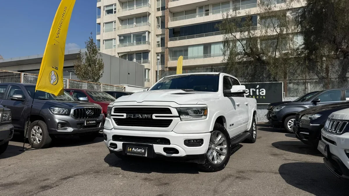 Ram 1500 Laramie Crew Cab Sport año 2023