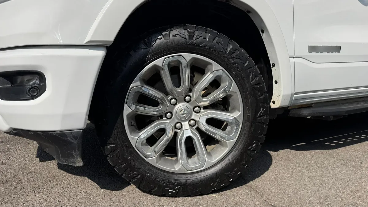Ram 1500 Laramie Crew Cab Sport año 2023