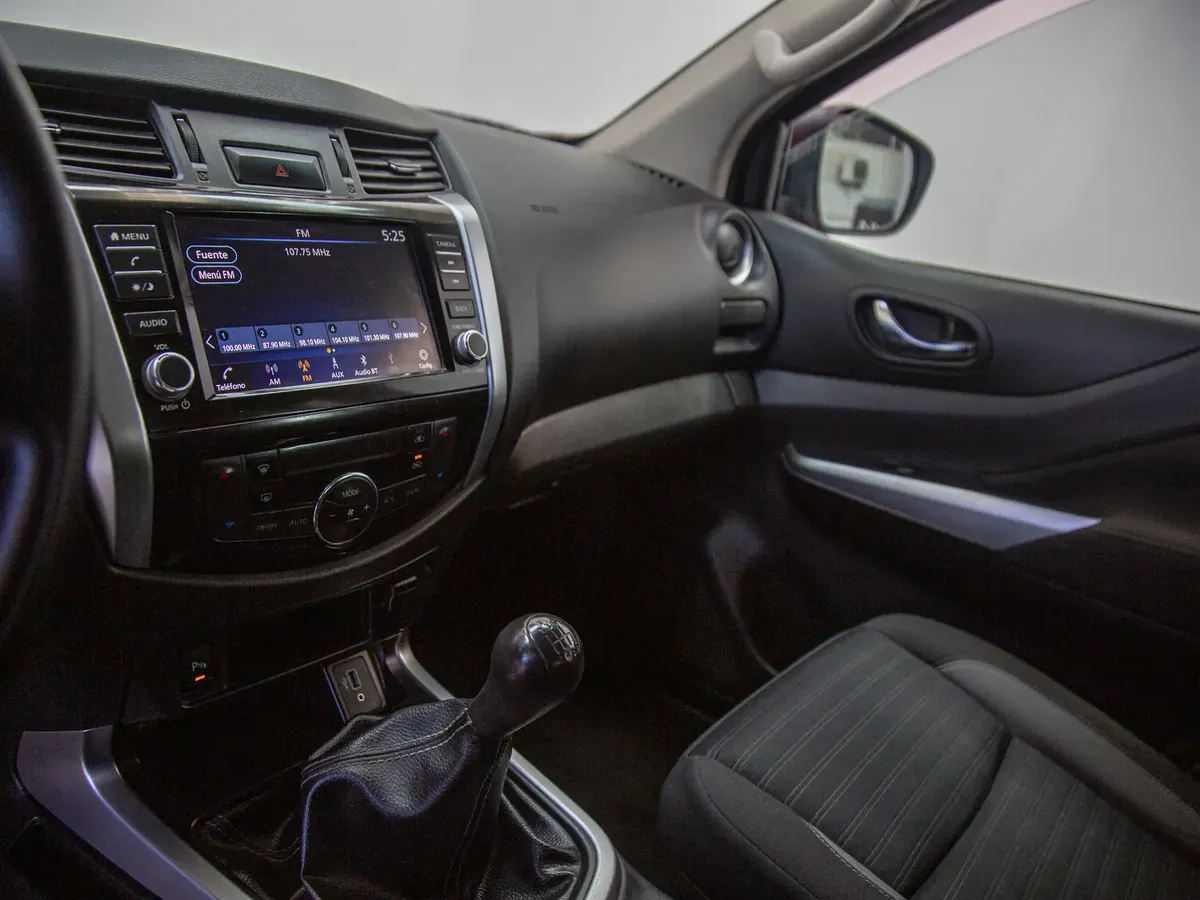 Nissan NAVARA Navara 4x2 2.3 año 2024