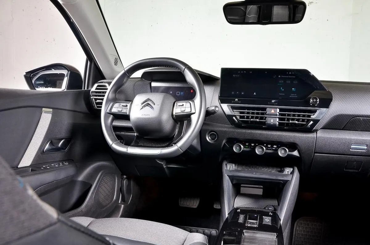 CITROEN C-4 1.2 Puretech 130 S&s Eat8 Feel Pack At año 2024