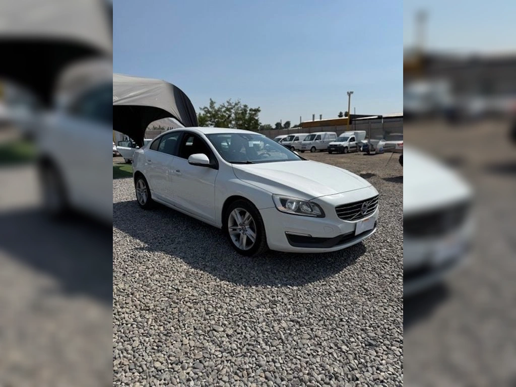 VOLVO S60 1.6 D2 Comfort Diesel 4x2 At 4p año 2015