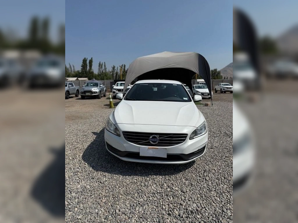 VOLVO S60 1.6 D2 Comfort Diesel 4x2 At 4p año 2015