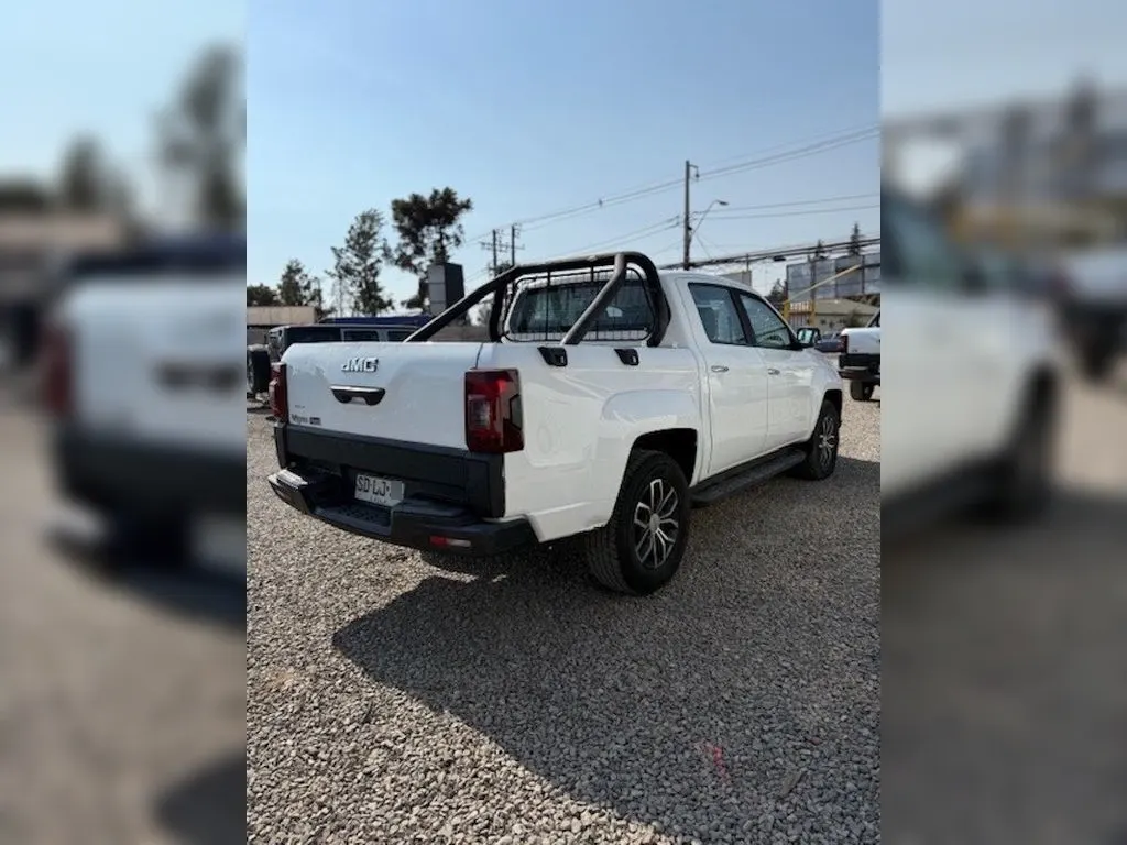 JMC VIGUS 2.4 Diesel 4x2 Mt 4p año 2022