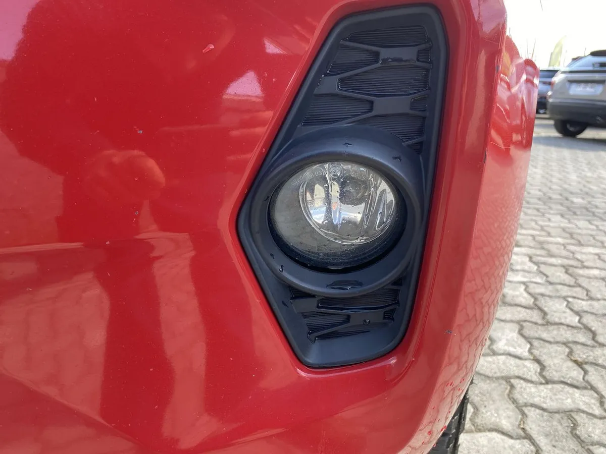 Nissan Navara 2.3d Xe Diesel 4x2 Dob.cab. Mt 4p año 2024