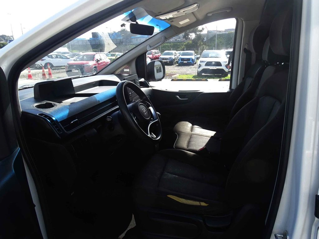 HYUNDAI STARIA Us4 Fg Crdi Dp Mt año 2022